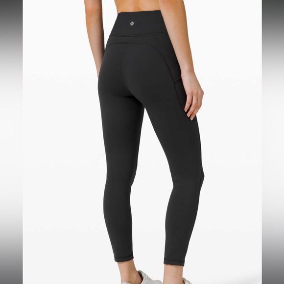 SOLD- Lululemon Legging High Rise 25” 7/8 Pockets Athletic Women’s size 4 - Picture 16 of 16